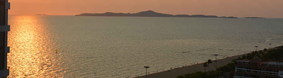 koh larn seen from pattaya